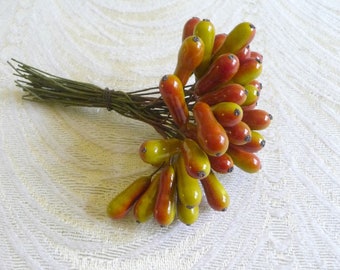 Bunch of 36 Vintage Spun Cotton Fruits Pears Chartreuse Green Red Shaded Lacquered NOS Germany for Hats, Crafts, Flower Making Supply F3B