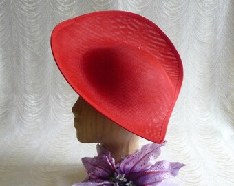 12" Red Hat Base Fascinator Hat Form für DIY Millinery Supply Teardrop Shape Buckram 30cm Wide Upturned Brim Nicht bereit zum Tragen