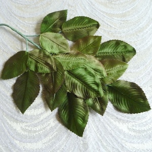 Vintage Millinery Leaves Spray of 18 Shaded Green Silk Satin from Japan NOS for Hats Crafts Bridal Weddings 7LV0012G