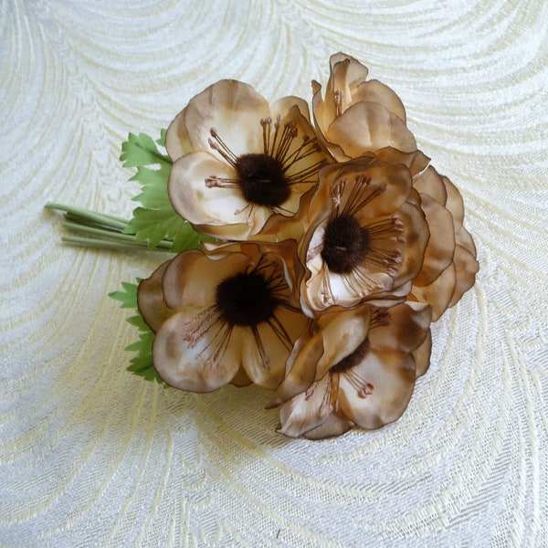 Vintage Beige Shaded Anemone Flowers Bunch of 6 Silk NOS Millinery Nosegay for Hats Fascinators Hair Clips Head Bands Crafts 4FV0182