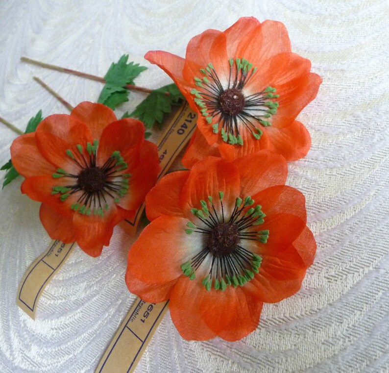 Vintage Millinery Anemone Set Of 3 Dark Orange Silk Flower Nos Germany For Hats Fascinators Crowns Brooch Crafts Plants Home Living Vadel Com