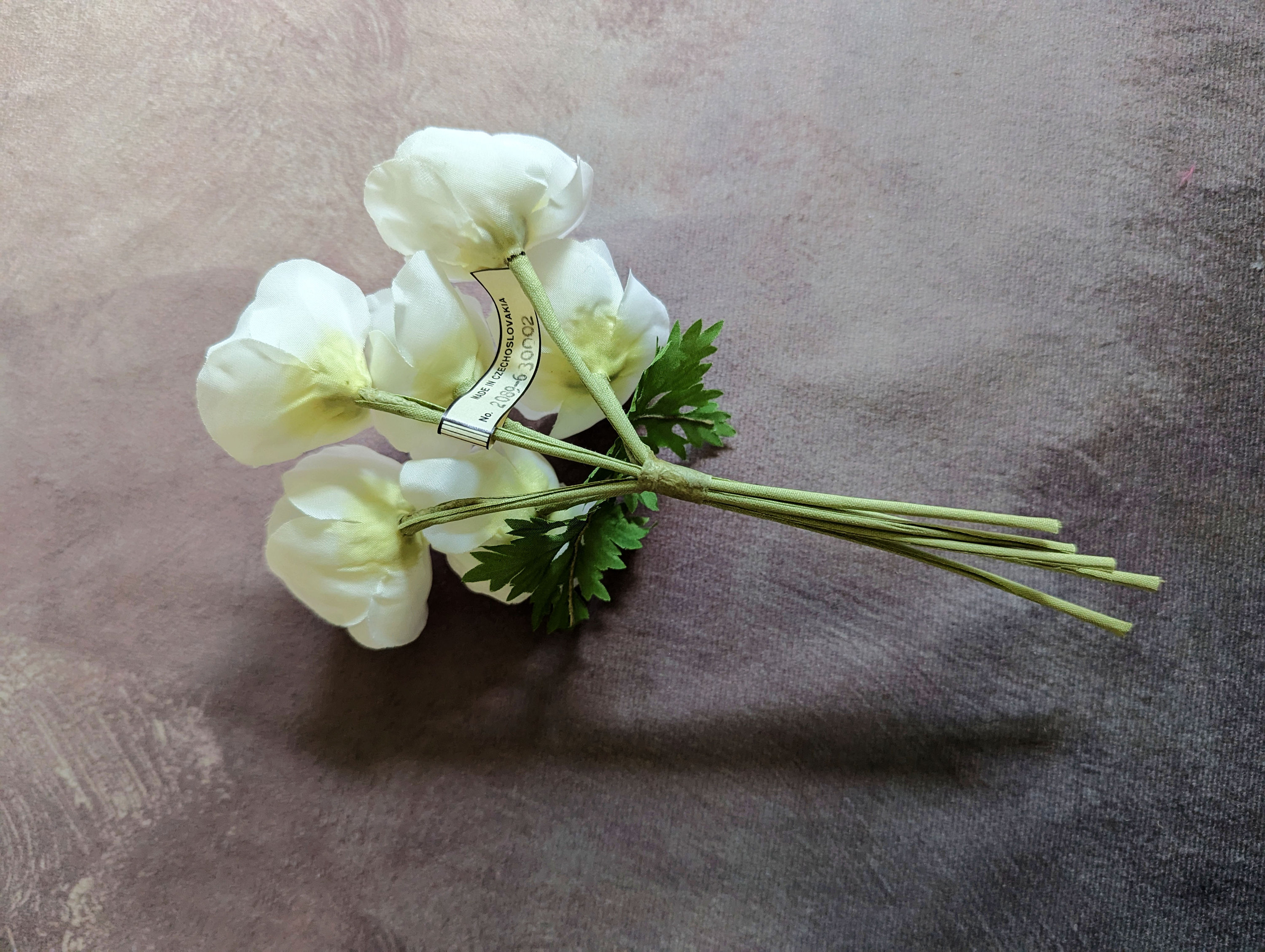 317　アネモネ Vintage White Anemone Flowers Bunch of 6 Silk NOS Millinery for