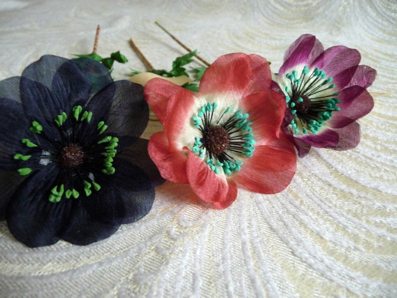 Vintage Millinery Flower Anemone ZP Shady Creamy Yellow Vintage Millinery Flower Anemone ZP Shady Creamy Yellow