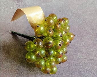Vintage Green Berries Tiny Millinery Fruits for Hats, Craft Embellishments NOS from Germany