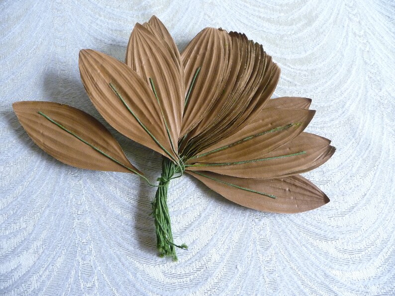 Bunch of 36 Vintage Millinery Leaves Green Embossed Fabric NOS Lily Long Leaf Handmade in USA for Hats, Crafts, Scrapbooking, Costumes image 4