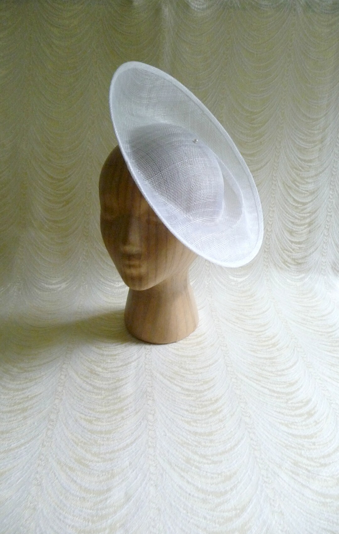 White Saucer Hat Base Contoured Sinamay Straw Fascinator Hat Form for