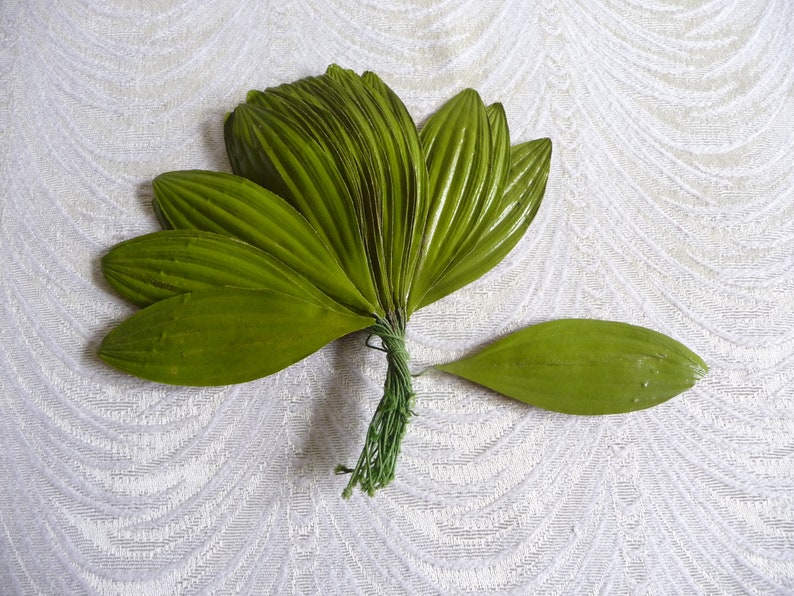 Bunch of 36 Vintage Millinery Leaves Green Embossed Fabric NOS Lily Long Leaf Handmade in USA for Hats, Crafts, Scrapbooking, Costumes image 2