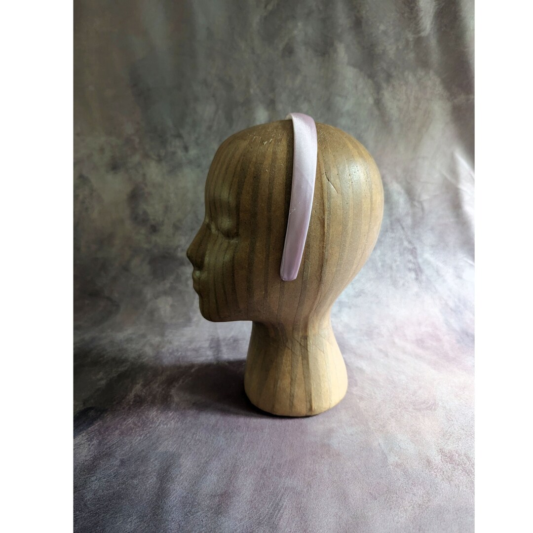 THICK HEADBAND WITH GARNITURE PRINT IN LIGHT PINK SILK 415935