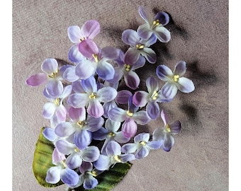 Vintage Lilacs Pinky Lavender Shaded Millinery Flowers with Leaves NOS for Hats Fascinators, Crafts