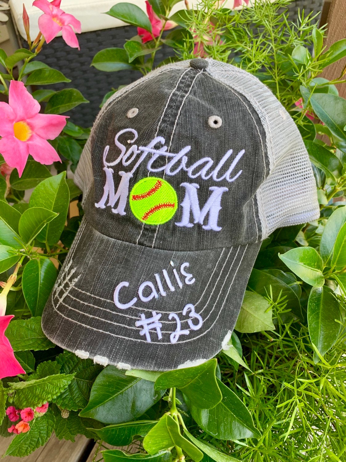 softball caps