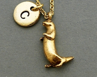 Otter Charm Kette, Seeotter, antikes Gold, ursprüngliche Halskette, ursprüngliche Hand gestempelt, personalisiert, Monogramm