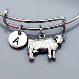 Kuh Charme Armreif, Kuh Armband, Rinder Charme, Milchkuh, erweiterbar Armreif, personalisierte Armband, Charm Armreif, Monogramm, Initial Armband