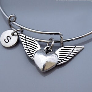 Armband med vingar och hjärta, armband med änglavingar och hjärta, skyddsängel, expanderbart armband, personligt armband, charmarmband, initialarmband bild 1