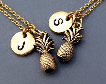 Pineapple necklace, Gold Pineapple charm jewelry, Fruit, food, two best friends, Best friends necklace, best friend jewelry, BFF necklace