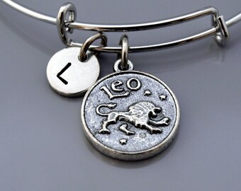 Leo bracelet, Leo bangle, Leo Zodiac charm bracelet, Leo zodiac bangle, Expandable bangle, Initial bracelet