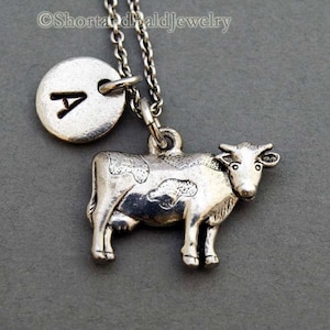 Kuhcharme Halskette, Rindercharme, Milchkuh, antikes Silber, ursprüngliche Halskette, ursprüngliche Hand gestempelt, personalisiert, Monogramm