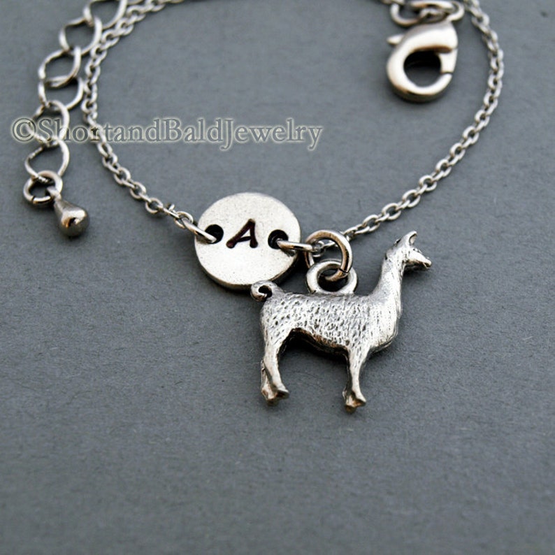 Bracelet Doux Bleu Avec Pendentif Lama - Réglable, Fermoir Mousqueton, Unisexe