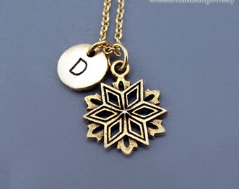 Collier de flocon de neige, charme de flocon de neige d’or, collier de charme de flocon de neige d’or, collier initial, personnalisé, monogramme