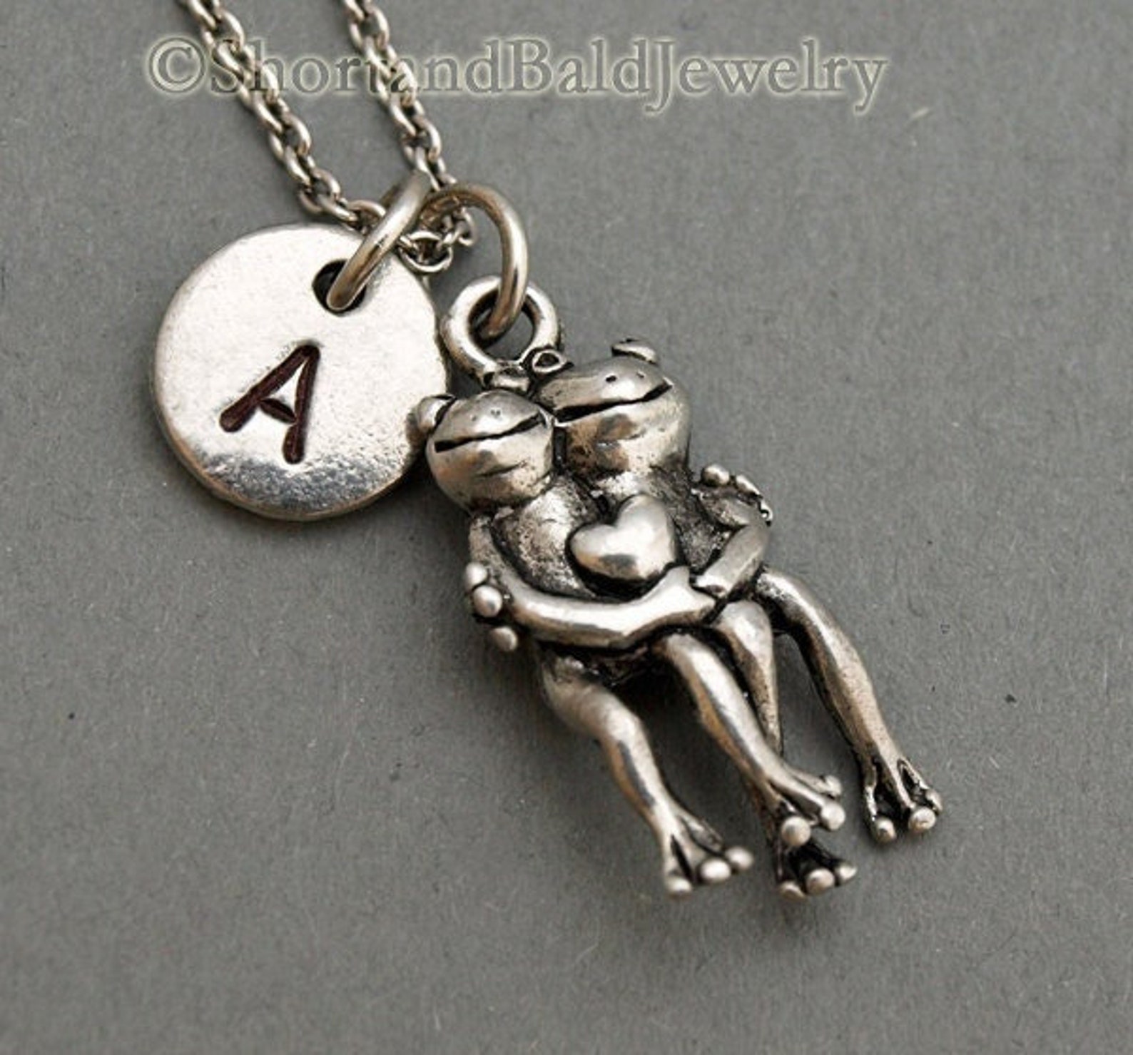 Hugging Frogs Charm, Frog Couple, Frog Necklace, Wedding Gift, Initial ...