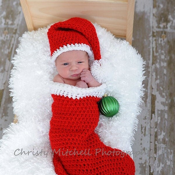 Bas de Noël et bonnet de Noel - motif au crochet, accessoire photo pour nouveau-né, souvenir nouveau-né, premier Noël de bébé, cocon de bas de Noël