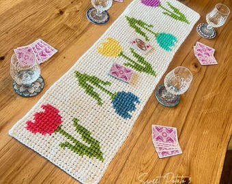 Frühlingstulpe Tischläufer Häkelanleitung: Farbenfrohes Wohnaccessoire (PDF-Muster), Blumen Küchen Accessoire, Kommodenschutz