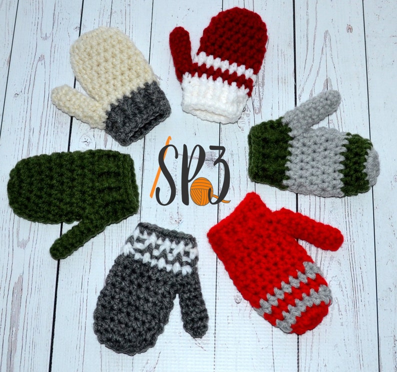 Mitten Bunting & Advent Calendar Crochet Pattern, holiday crochet, Christmas count down crochet, holiday garland, printable, winter decor image 4