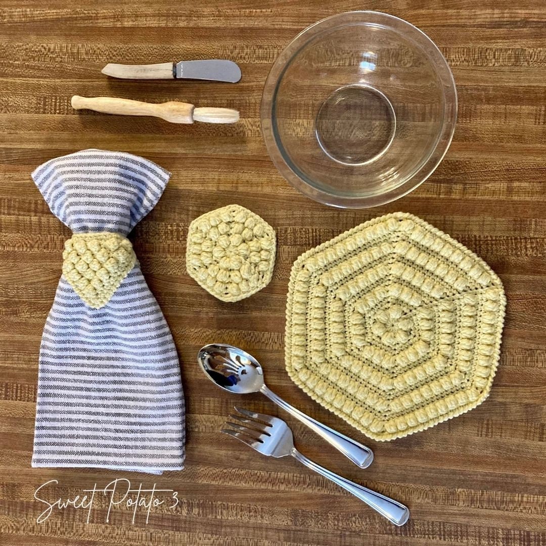Bobble Kitchen Accessory Set Pattern