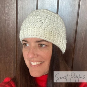Winter Wishes Hat Crochet Pattern, textured crochet, Beanie, classic warm head warmer image 2