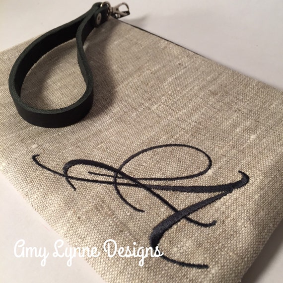 Embroidered Initial Linen Wristlet, Initial Wristlet, Personalized Bridesmaid Clutch, Night Out Clutch, Bridesmaid Wristlet,