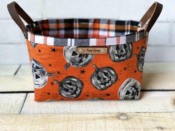 Perfect Little Halloween Basket