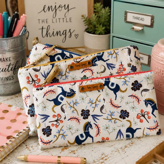 Les Fleurs Horse & Floral Zipper Pouch – Handmade Fabric Organizer