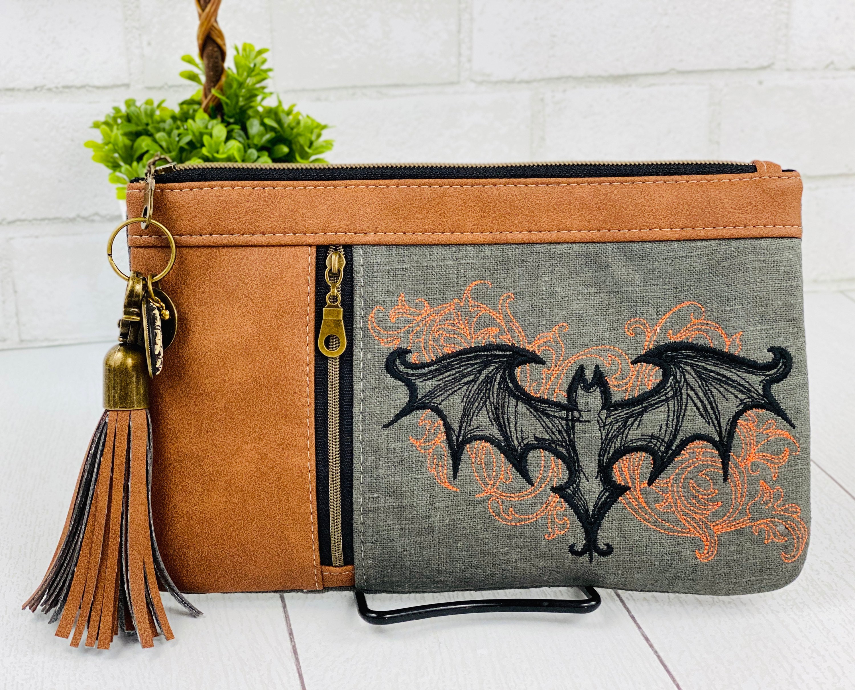 The Zippy Clutch™ PDF Pattern with Video Tutorial, This is NOT a