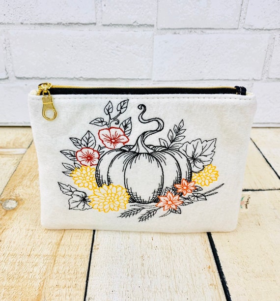 Wool Felt Fall Coin Purse, Fall Embroidery Design, Change Purse Embroidered with Pumpkin and Flowers, Mini Wallet, Credit Card Pouch,