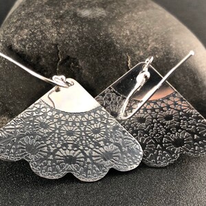 Drop earrings pendant lace engraving silver Dangle lace pattern earrings silver Lace engraved Jewel Silver Lace pendant Silver image 2