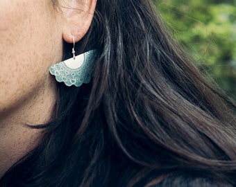 Drop earrings pendant lace engraving silver || Dangle lace pattern earrings silver || Lace engraved Jewel Silver || Lace pendant Silver ||