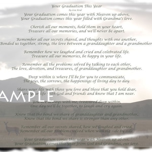Afstuderen Instant Download Gedicht voor degenen die hun oma verloren 8x10 Afstuderen met grootmoeder dit jaar berg- en hertenachtergrond