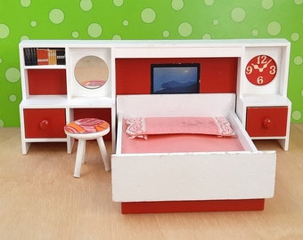 Lundby wooden original bedroom set with tiny accessories inclusive