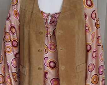 SUEDE VEST 1970s-80s vintage Wilsons leather vest tan with satin back size medium