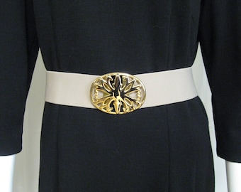 BEIGE STRETCH BELT 1980s Vintage Day Lor Cinch With Big  display picture 1