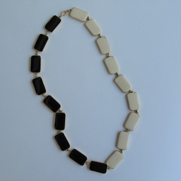 REVERSIBLE NECKLACE 1970s-80s vintage black and cream glass rectangles