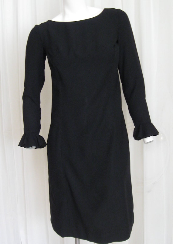 MOD MINI 1960s vintage Youth Guild black crepe dre