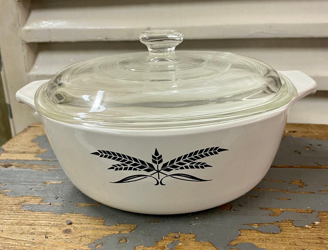 Vintage Anchor Hocking Casserole Dish in Black Wheat Etsy