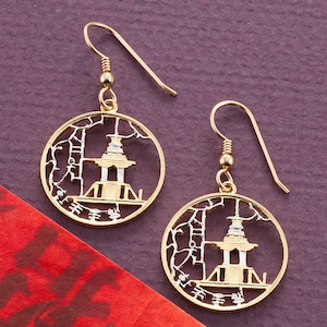 Koreaanse munt oorbellen, Koreaanse 10 won coin hand gesneden, 14 karaat goud en rhodium verguld, 14K goud gevulde oordraden, 7/8 "in diameter, ( # 222E )