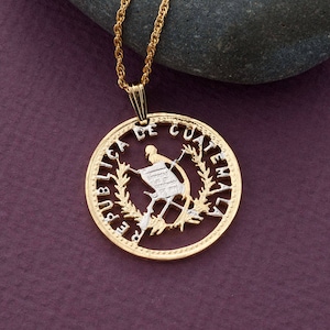 Guatemala Coin Pendant, Guatemala 25 Centavos Coin Hand Cut, 1 1/8&quot; in Diameter, ( #R 864 )