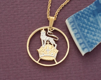 Handskuret brittiskt shillinghänge: Lejon, 14K guld- och rodiumplätering