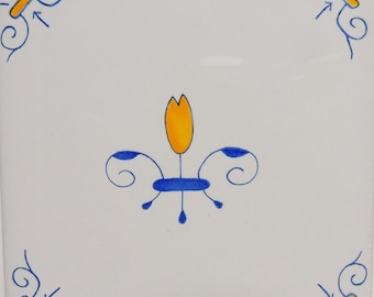 Delft Style oxen Corner with Center Tulip in blue and Yellow