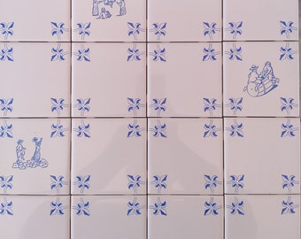 16 Delft Style Blue & White Fleur De Lis Corner Tiles
