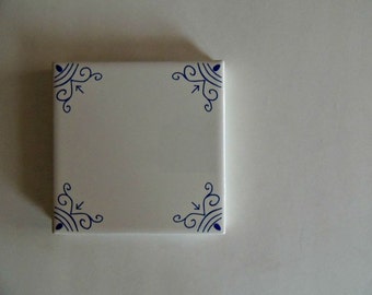 Delft style Blue & White decorative wall tiles historic Oxtail.