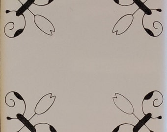 Black Tulip Tile