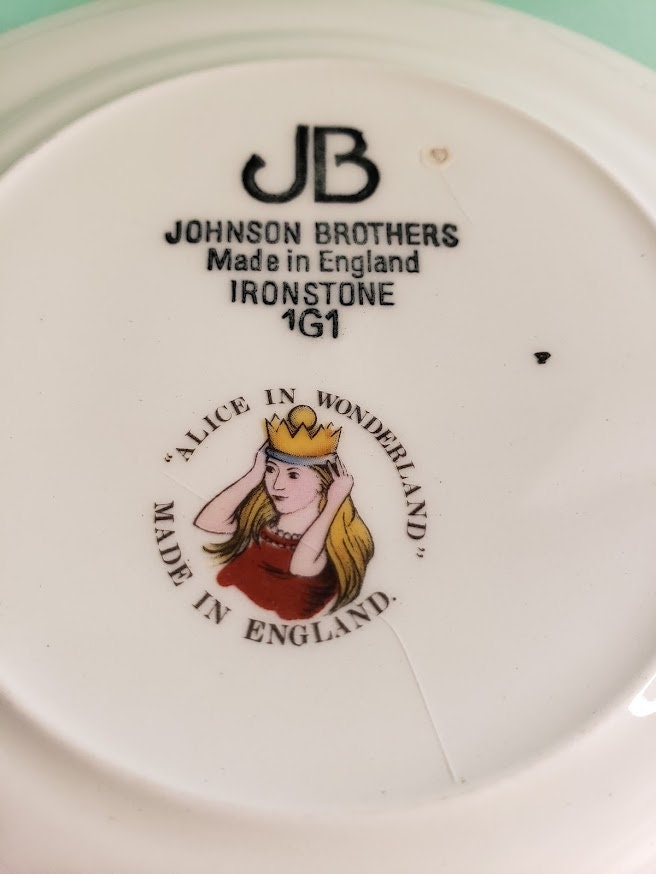 レアな英国製ビンテージ　アリス・イン・ワンダーランド Johson Bros Johnson Brothers - Alice in Wonderland - Made in England